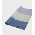 Профессиональный складной каучуковый коврик для йоги Manduka EKO Superlite Travel Mat 180*61*0,15 см - Lavender Stripe