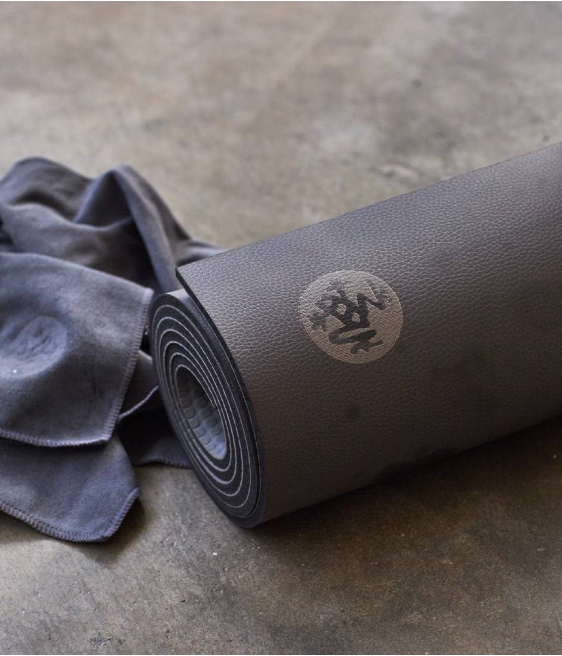 Профессиональный каучуковый коврик для йоги Manduka GRP 180*66*0,6 см - Steel Grey