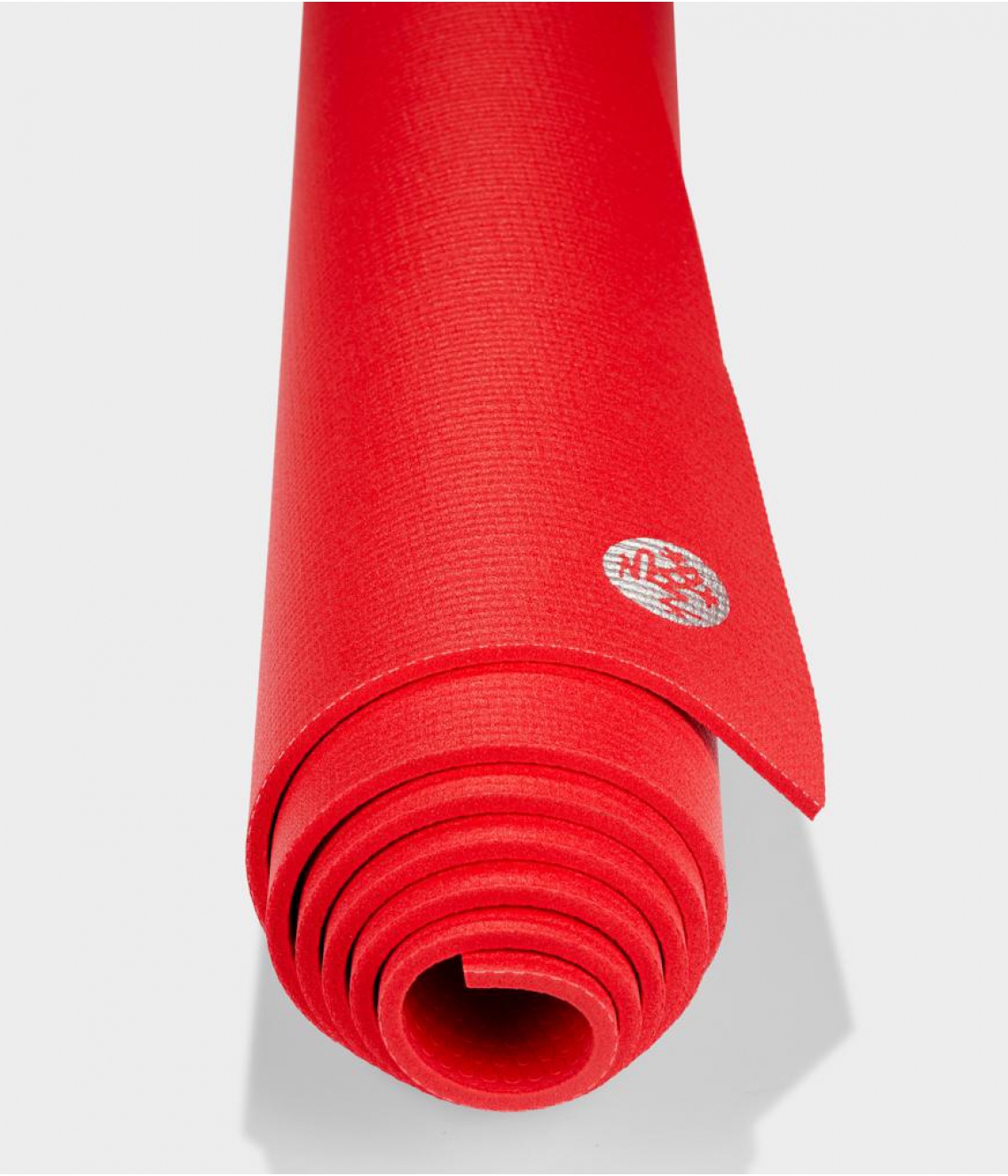 Профессиональный коврик для йоги из ПВХ Manduka The PRO Mat 180*66*0,6 см - Red (Limited Edition)