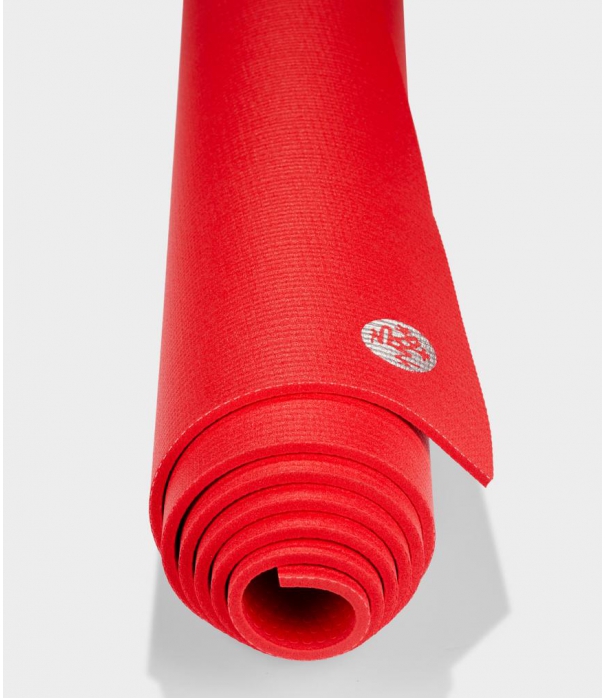 Коврик для йоги из ПВХ Manduka The PRO Mat 180*66*0,6 см - Red