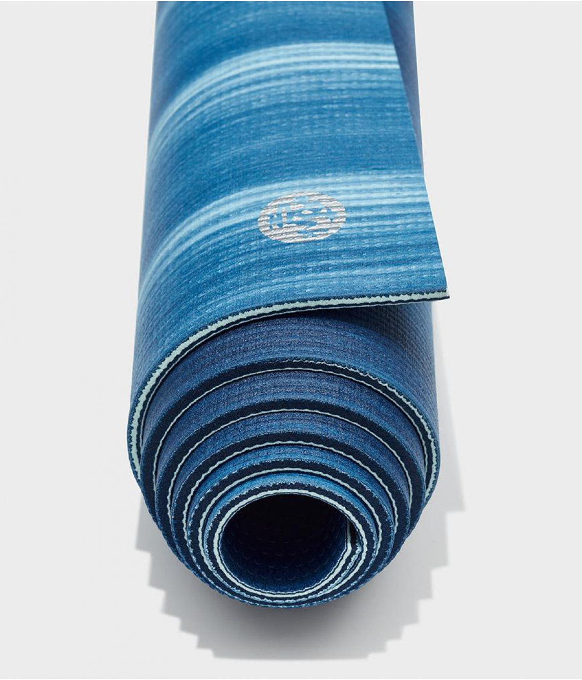 Профессиональный коврик для йоги из ПВХ Manduka The PRO Mat 180*66*0,6 см - Sea Foam Colorfields (Limited Edition)